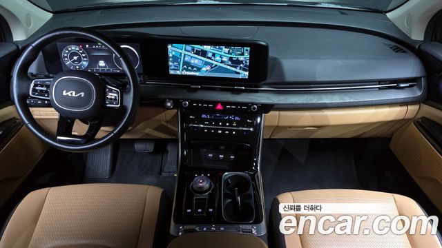 Kia Carnival — interior