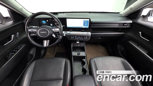 Hyundai Kona — interior