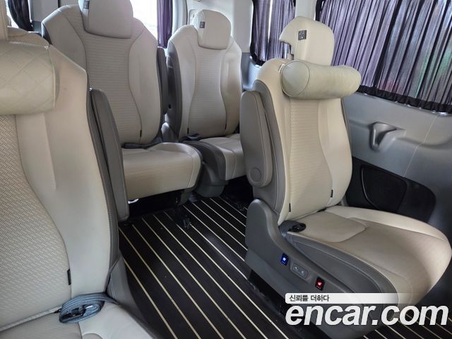 Ford Transit — interior