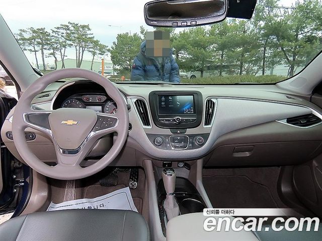 Chevrolet Korea Malibu — interior