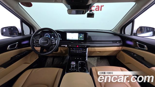 Kia Carnival — interior