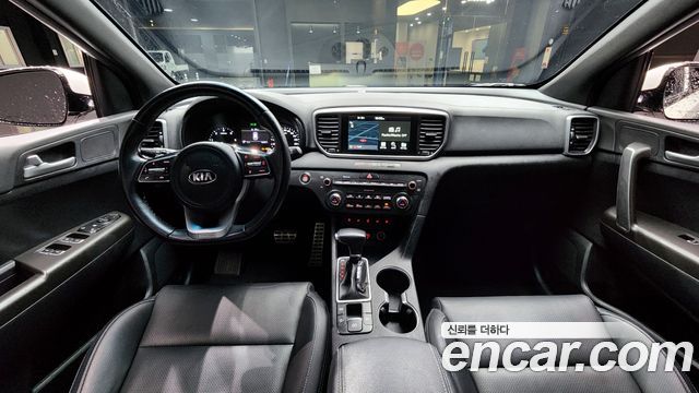 Kia Sportage — interior