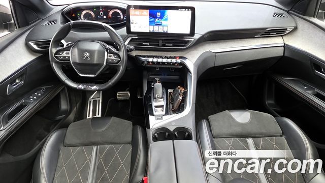 Peugeot 5008 — interior