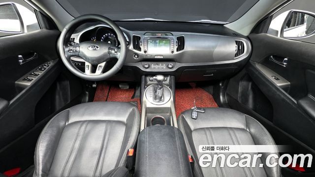 Kia Sportage — interior