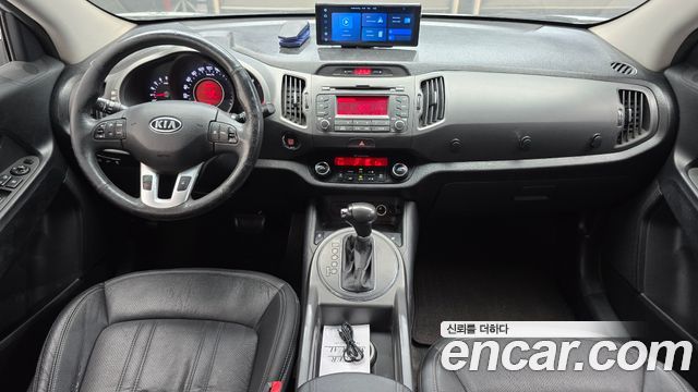 Kia Sportage — interior