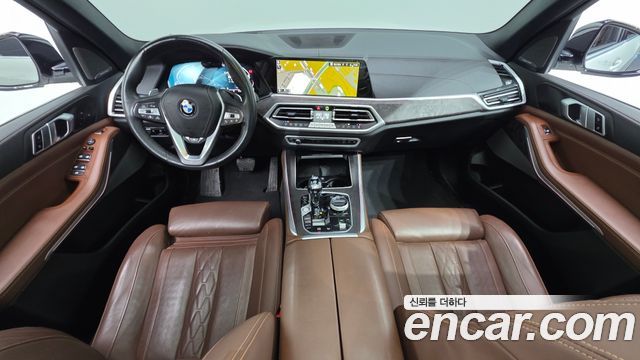 BMW X5 — interior