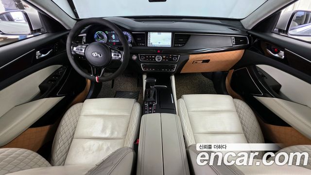 Kia K7 — interior