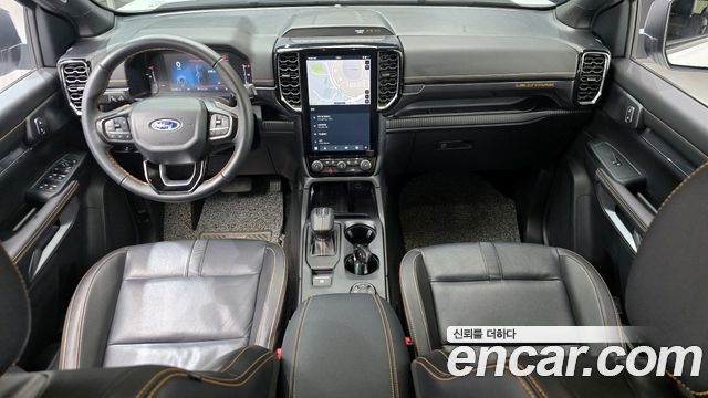 Ford Ranger — interior