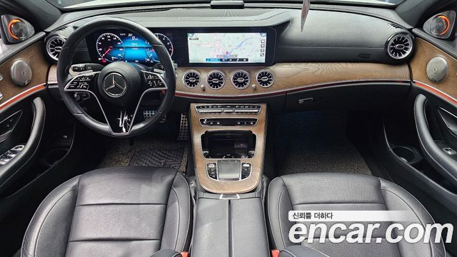 Mercedes-Benz E-Class — interior