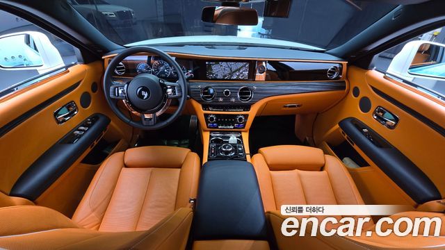 Rolls-Royce Ghost — interior