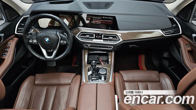 BMW X5 — interior