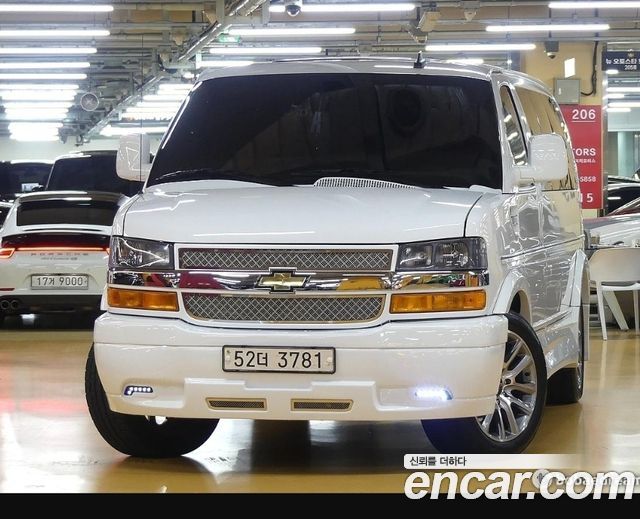 Chevrolet Express Van — exterior