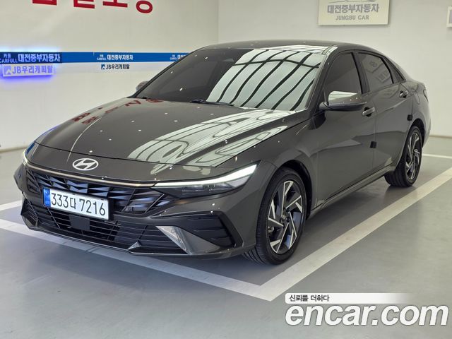 Hyundai Avante — exterior