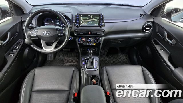 Hyundai Kona — interior