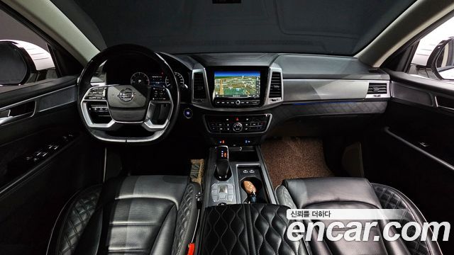 KG Mobility Rexton — interior