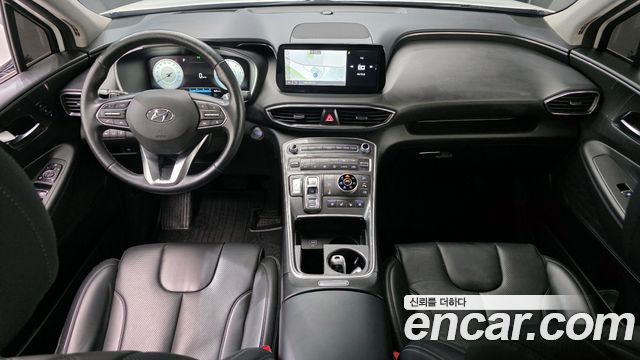Hyundai Santa Fe — interior
