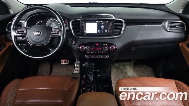 Kia Sorento — interior
