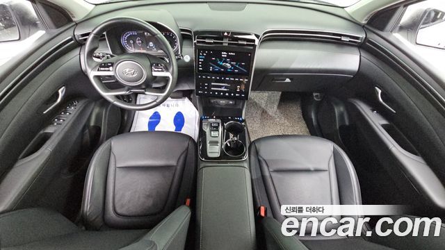 Hyundai Tucson — interior