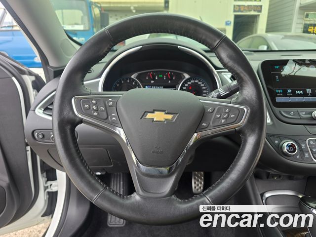 Chevrolet Korea Malibu — interior