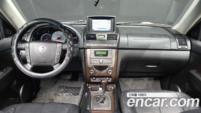 KG Mobility Rexton — interior
