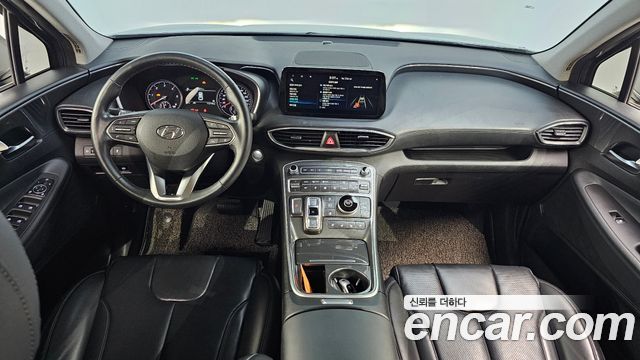 Hyundai Santa Fe — interior