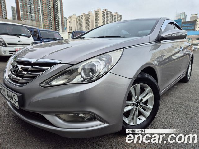 Hyundai Sonata — exterior