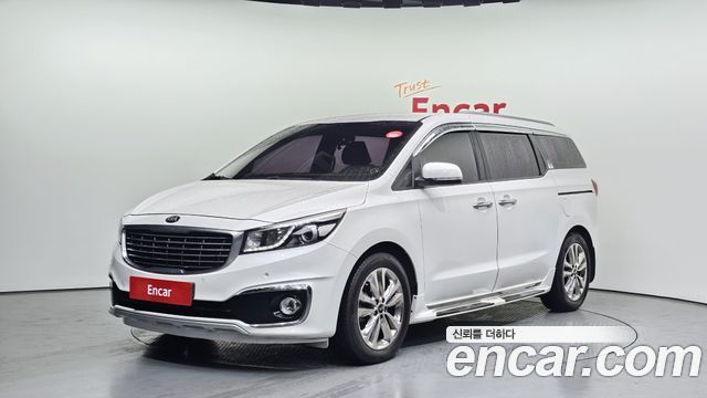 Kia Carnival — exterior