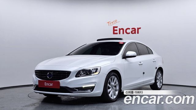Volvo S60 — exterior