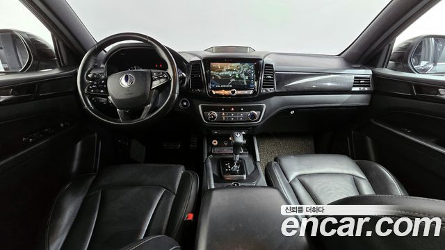 KG Mobility Rexton — interior