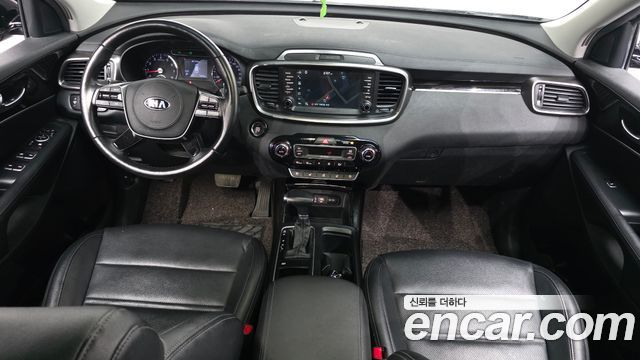 Kia Sorento — interior