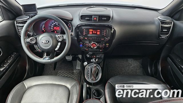 Kia Soul — interior