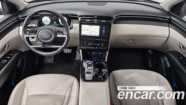 Hyundai Tucson — interior