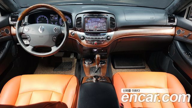 KG Mobility Chairman — interior