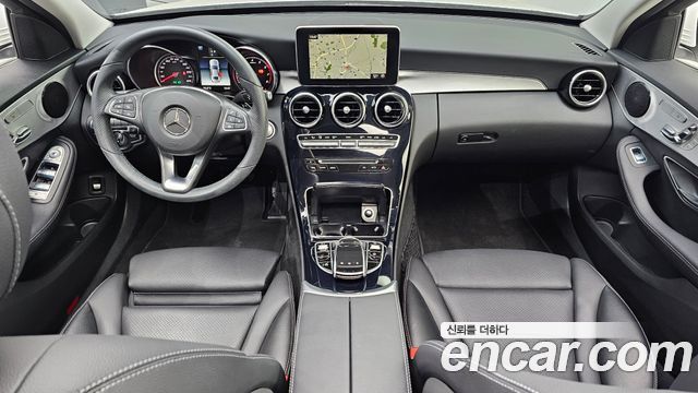 Mercedes-Benz C-Class — interior