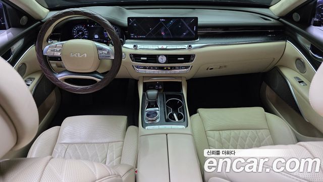 Kia K9 — interior