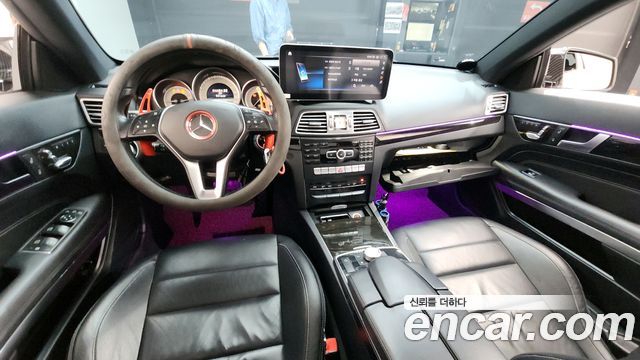 Mercedes-Benz E-Class — interior