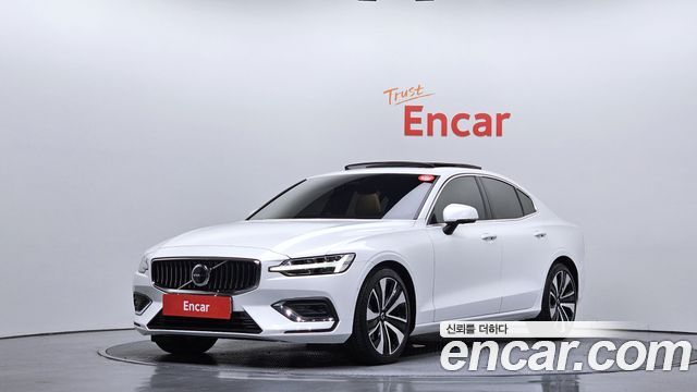 Volvo S60 — exterior
