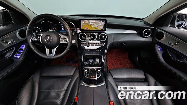 Mercedes-Benz C-Class — interior