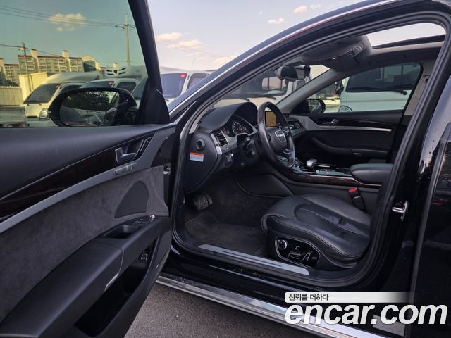 Audi A8 — interior