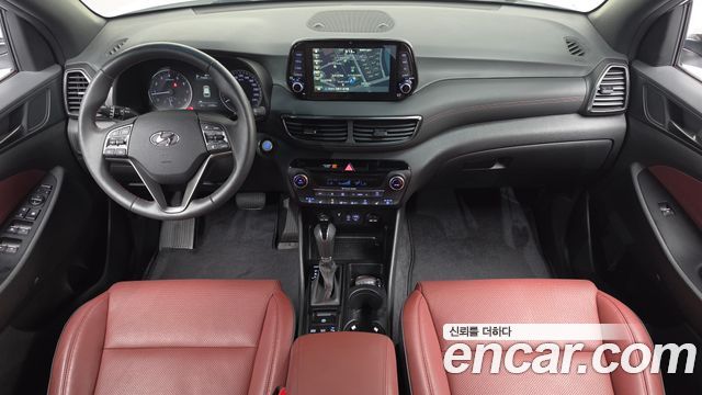 Hyundai Tucson — interior