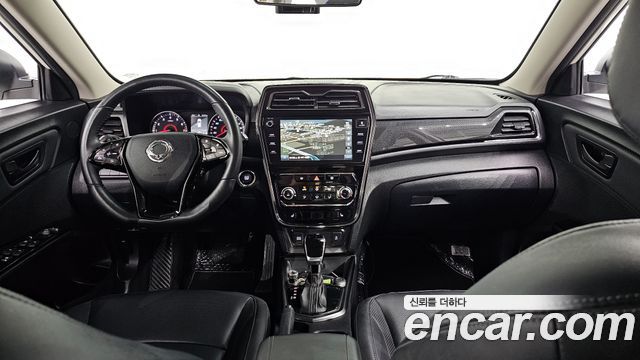 KG Mobility Tivoli — interior