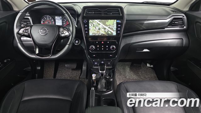KG Mobility Tivoli — interior