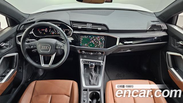 Audi Q3 — interior