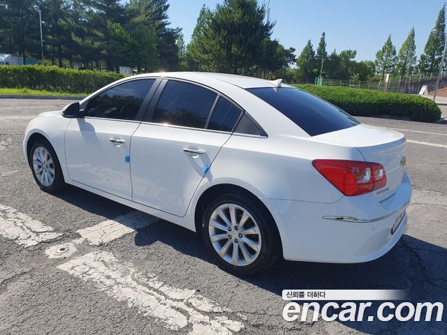 Chevrolet Korea Cruze — interior