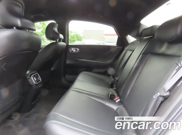 Hyundai IONIQ 6 — interior