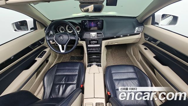 Mercedes-Benz E-Class — interior