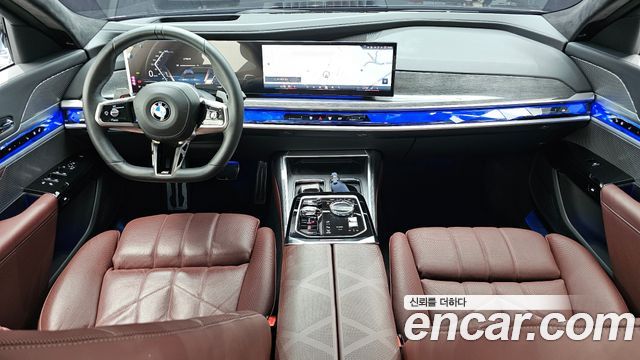 BMW 7 Series — interior