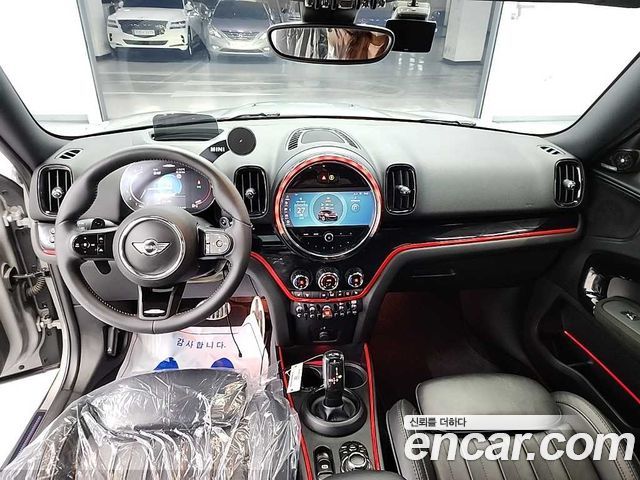 MINI Countryman — interior