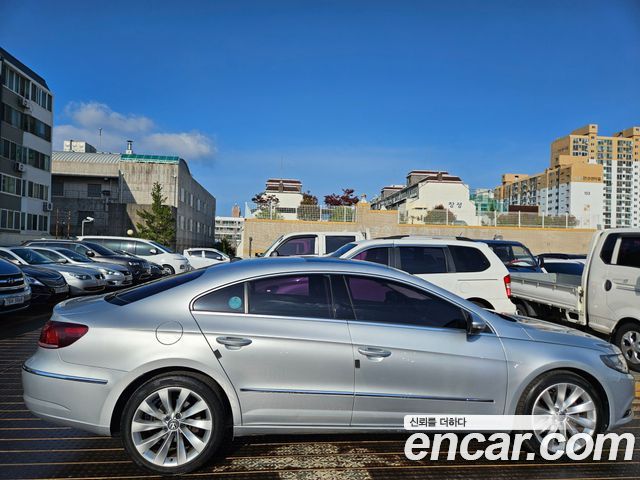 Volkswagen CC — interior