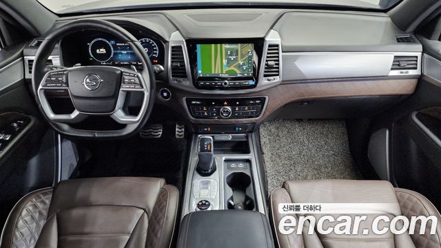 KG Mobility Rexton — interior